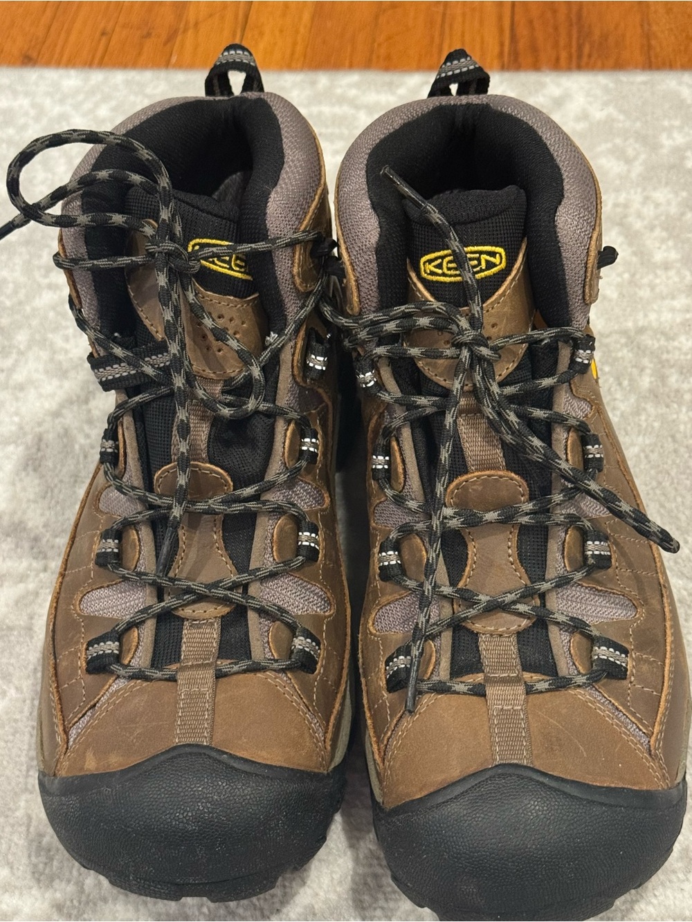 Keen Men's Targhee II Mid Waterproof Hiking Boots Size 10.5